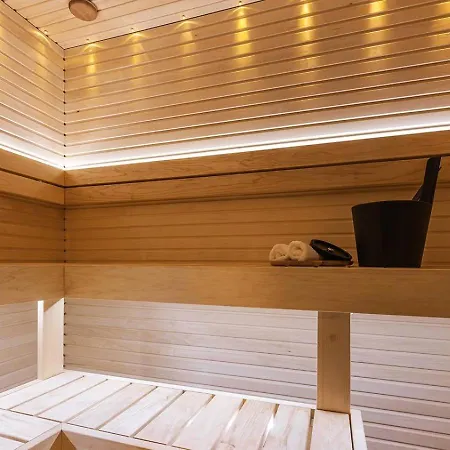 Skyview Luxury, Wide Monitor And Scenic Bath Window Apartman Tallinn